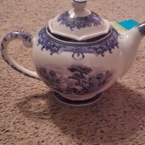 Brownlow Heritage Collection Ceramic Teapot